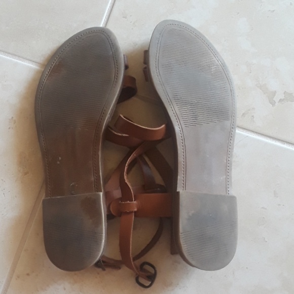 Shoes - Picture 3 of 4